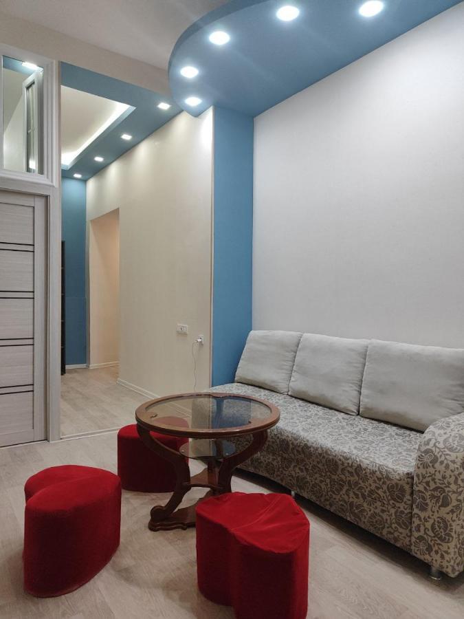 Guest House In The Small Center Jerevan Buitenkant foto
