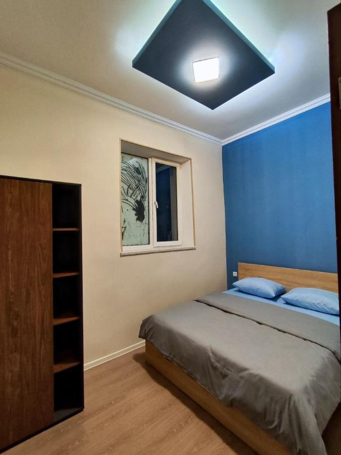Guest House In The Small Center Jerevan Buitenkant foto