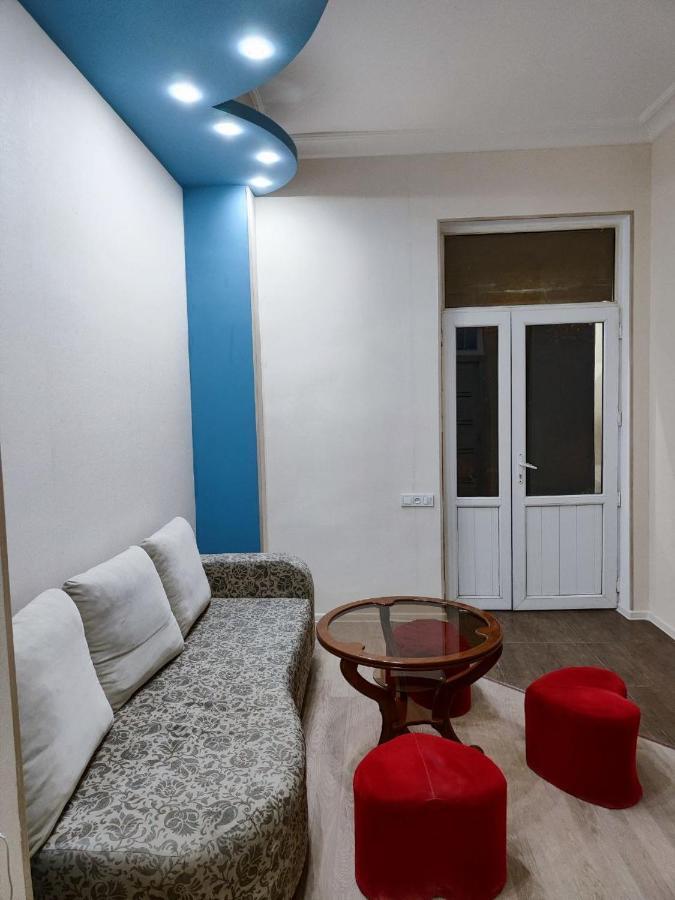 Guest House In The Small Center Jerevan Buitenkant foto